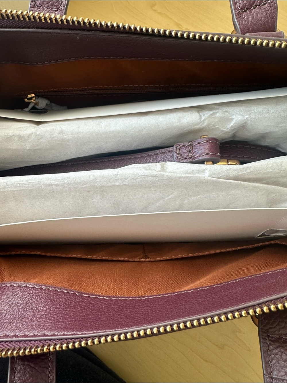 Fossil Women’s Raisin Pebbled Leather Satchel and Wallet Set - Picture 4 of 8